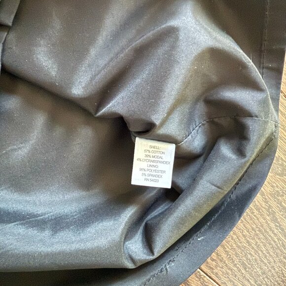 Banana Republic Pencil Skirt - Picture 3 of 4